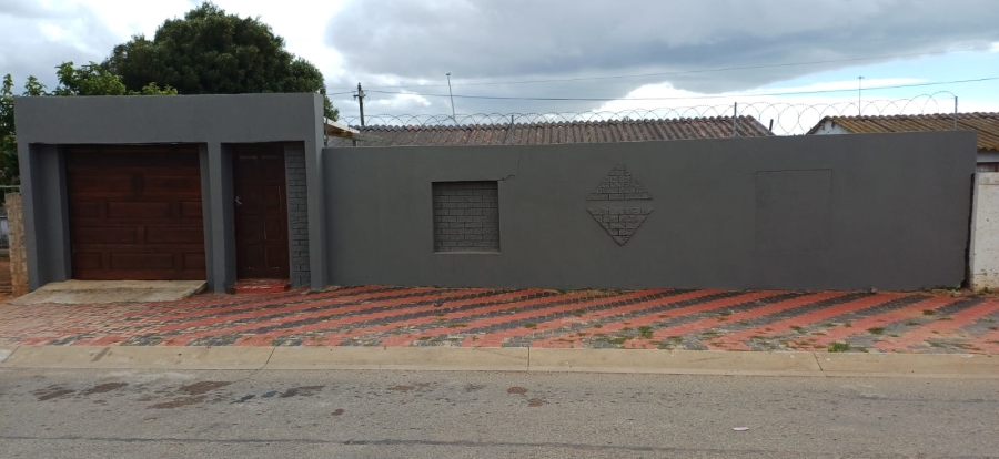 2 Bedroom Property for Sale in Zwide Eastern Cape